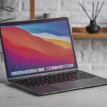 Apple MacBook Air M1 Chip 8GB 256GB Silver – 13.3″ Retina, A2337
